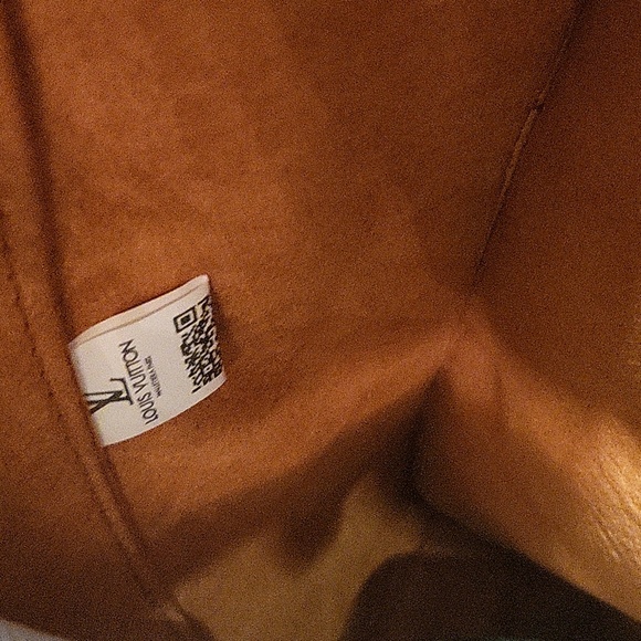 Louis Vuitton tote - Picture 3 of 5